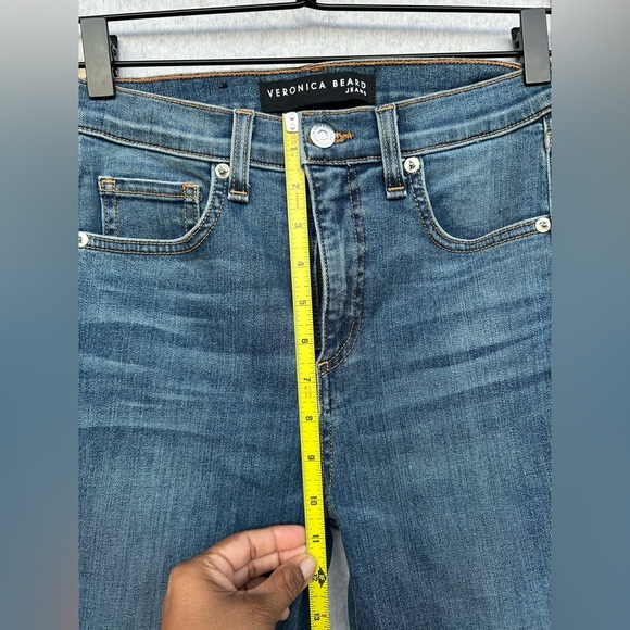 Veronica Beard Dark Blue Denim Jeans CARLY
11* KICK FLARE - Picture 4 of 13